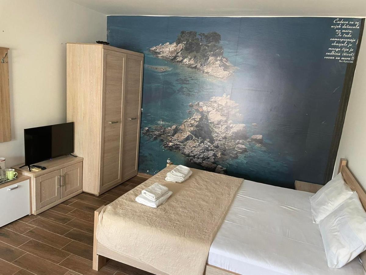Apartmani Marina Kopitovic Petrovac Buitenkant foto