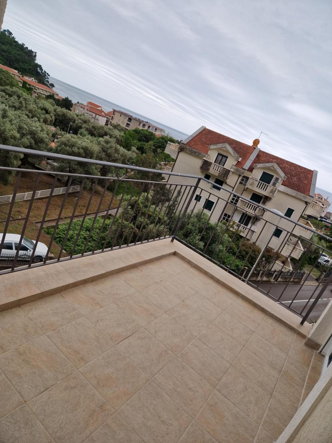 Apartmani Marina Kopitovic Petrovac Kamer foto