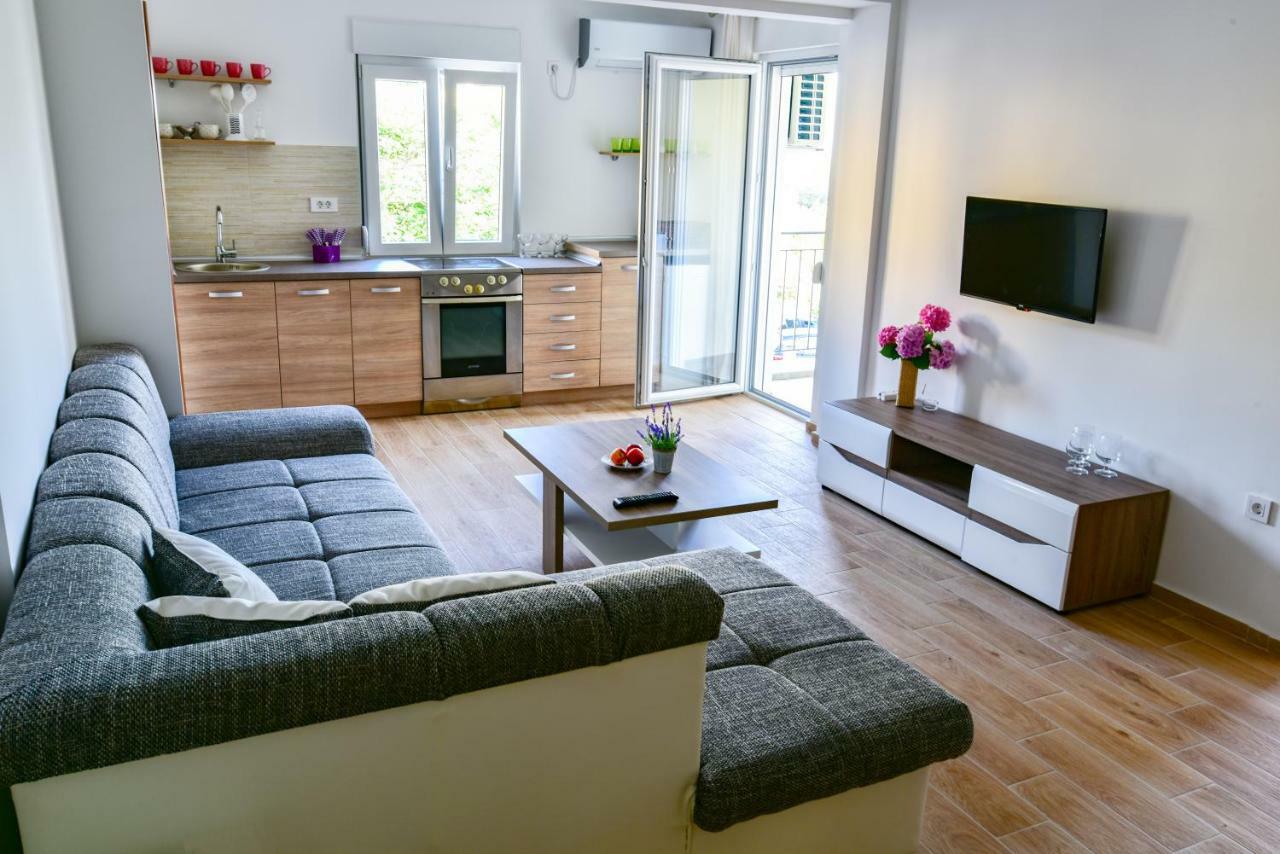 Apartmani Marina Kopitovic Petrovac Buitenkant foto