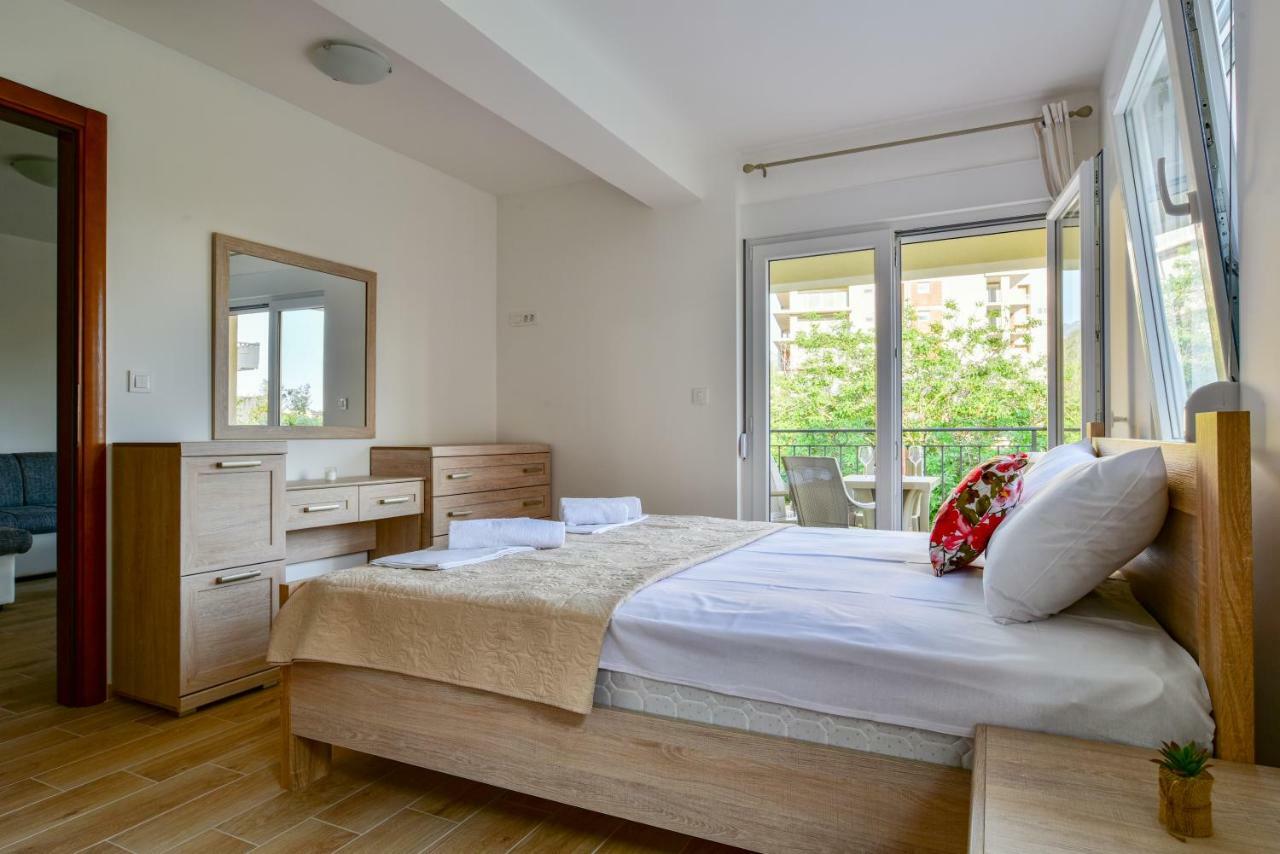 Apartmani Marina Kopitovic Petrovac Buitenkant foto