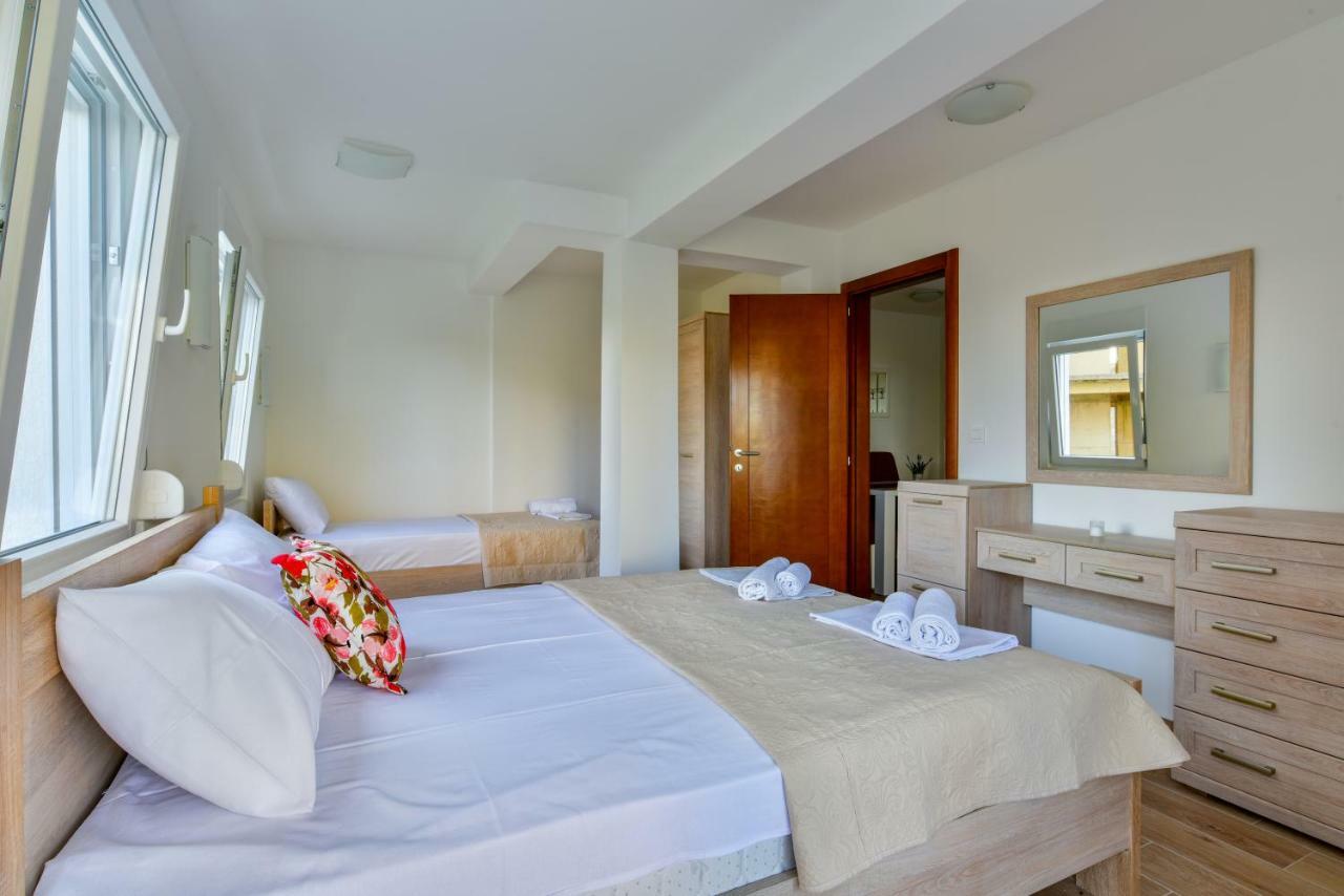 Apartmani Marina Kopitovic Petrovac Buitenkant foto