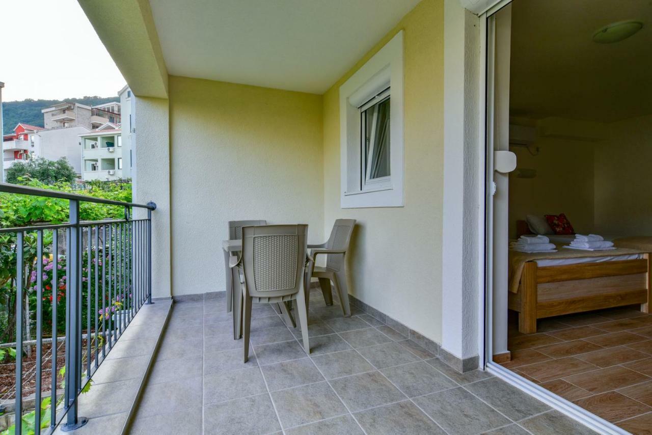 Apartmani Marina Kopitovic Petrovac Buitenkant foto
