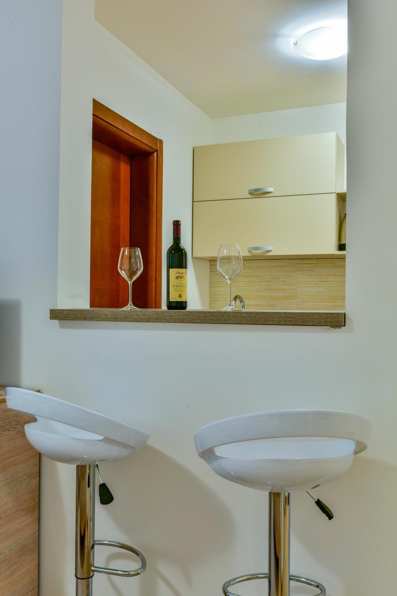 Apartmani Marina Kopitovic Petrovac Buitenkant foto
