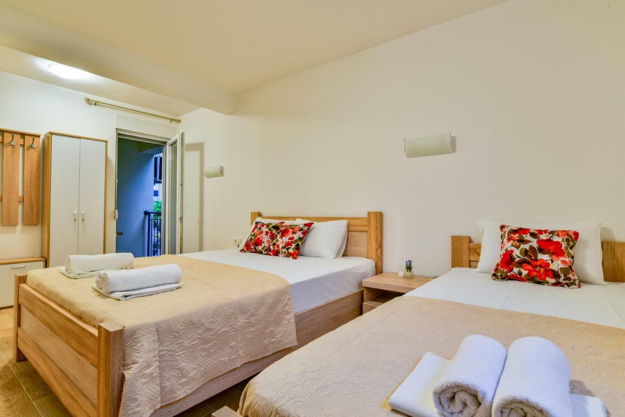 Apartmani Marina Kopitovic Petrovac Buitenkant foto